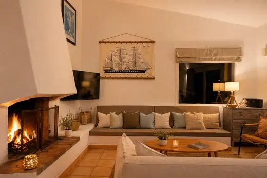 Villa La Veglia à Porto-Vecchio : piscine à débordement, terrasses et jardin — photo 10